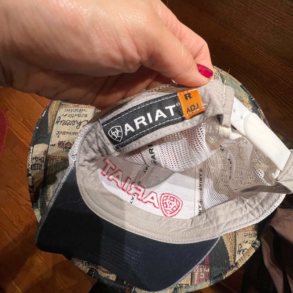 ARIAT hat - Picture 4 of 5